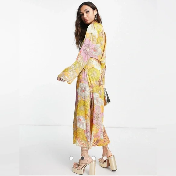 Topshop | Dresses | Topshop Occassion Tropical Floral Cut Out Midi Dress In  Multi Color Us8 | Poshmark